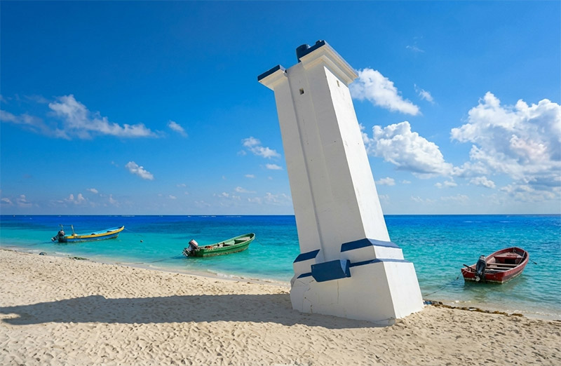 Lanchas y Faro Puerto Morelos